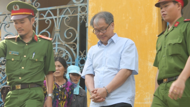 Vụ 'đại án' VNCB: VKS kiến nghị xem xét trách nhiệm hình sự cha con ông Trần Quý Thanh